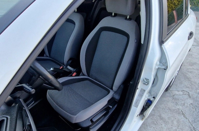 Fiat Tipo cena 44570 przebieg: 141000, rok produkcji 2018 z Nowy Tomyśl małe 529